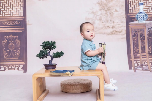 株洲宝宝几个月可以笑出声