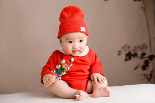 株洲六个月宝宝总是摇头